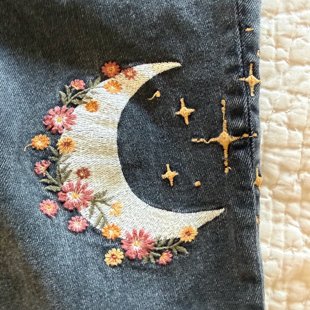 RARE DRIFTWOOD Farrah hallucination Black Flare Jeans with witchy Embroidery - Picture 6 of 9